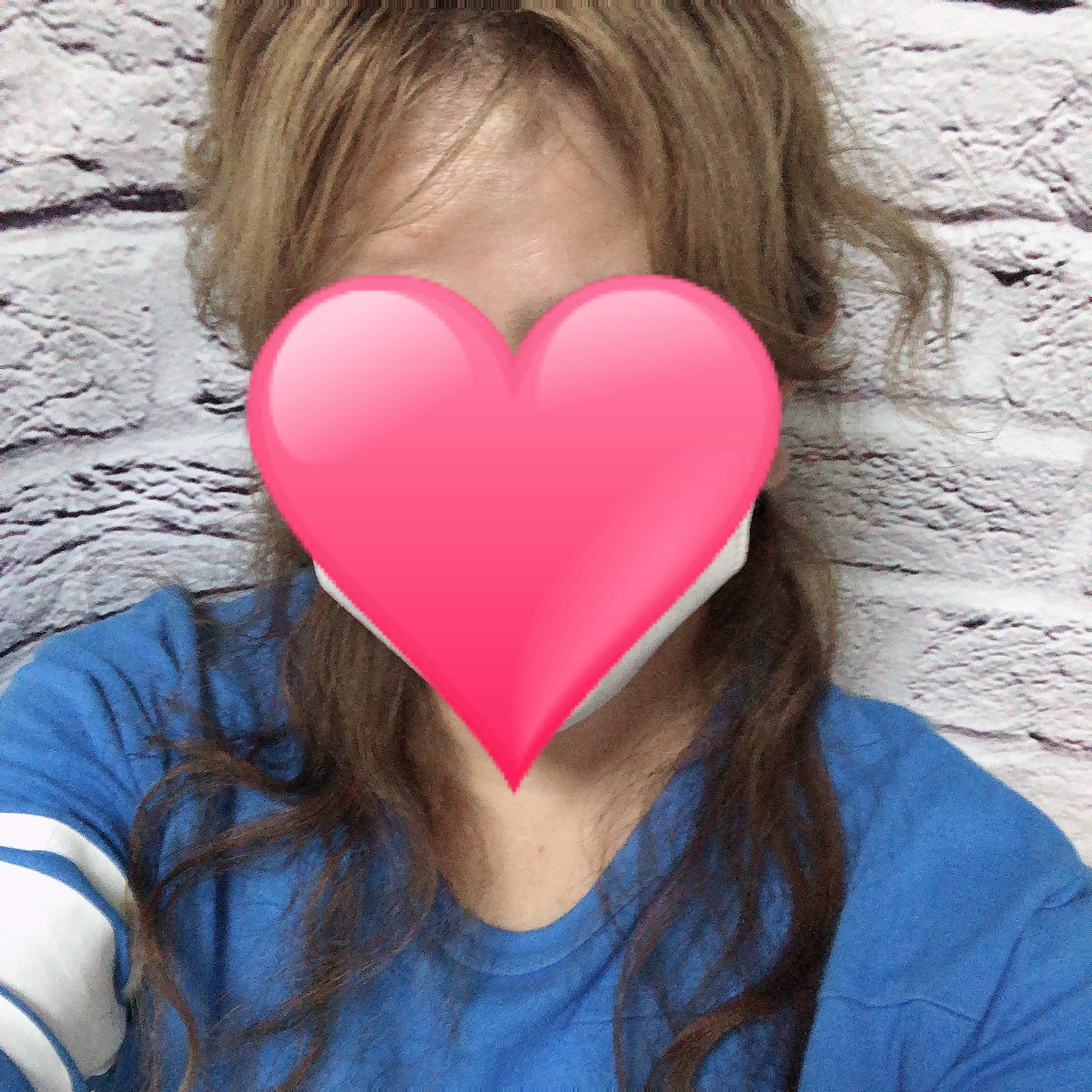 この前野外いってきました。 リモコンバイブ入れながら興奮しました。暑いかったからホテルに行ったんだけど。興奮したままいったのでホテルについたら濡れ濡れで お客様にも楽しかった言われてよかったです。 ありがとございました。